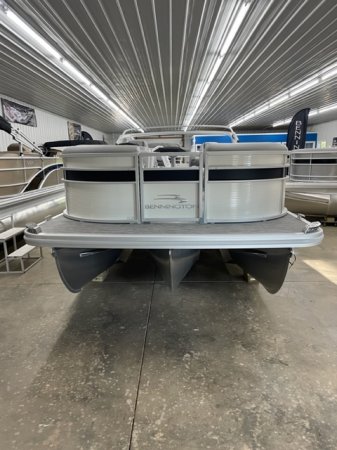Is your family being pulled in different directions? Whether it's fishing, tubing, skiing or just cruising along enjoying the scenery, there are few forms of recreation that offer families the chance to reconnect like a day spent together on the water.